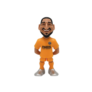 Minix PSG 12cm collectible football figurines featuring Kylian Mbappé and Dembélé in detailed Paris Saint-Germain designs