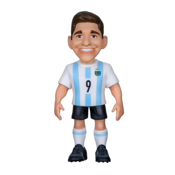 Minix Julián Álvarez figurine in Argentina’s white and sky-blue striped number 9 jersey, black shorts and socks