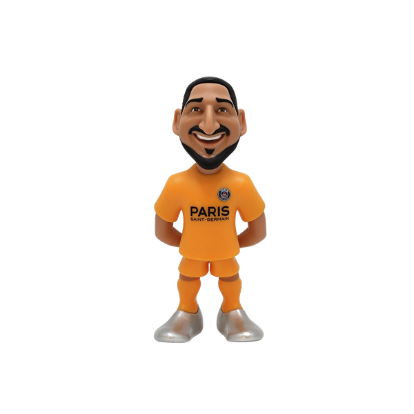 Minix PSG 12cm collectible football figurines featuring Kylian Mbappé and Dembélé in detailed Paris Saint-Germain designs