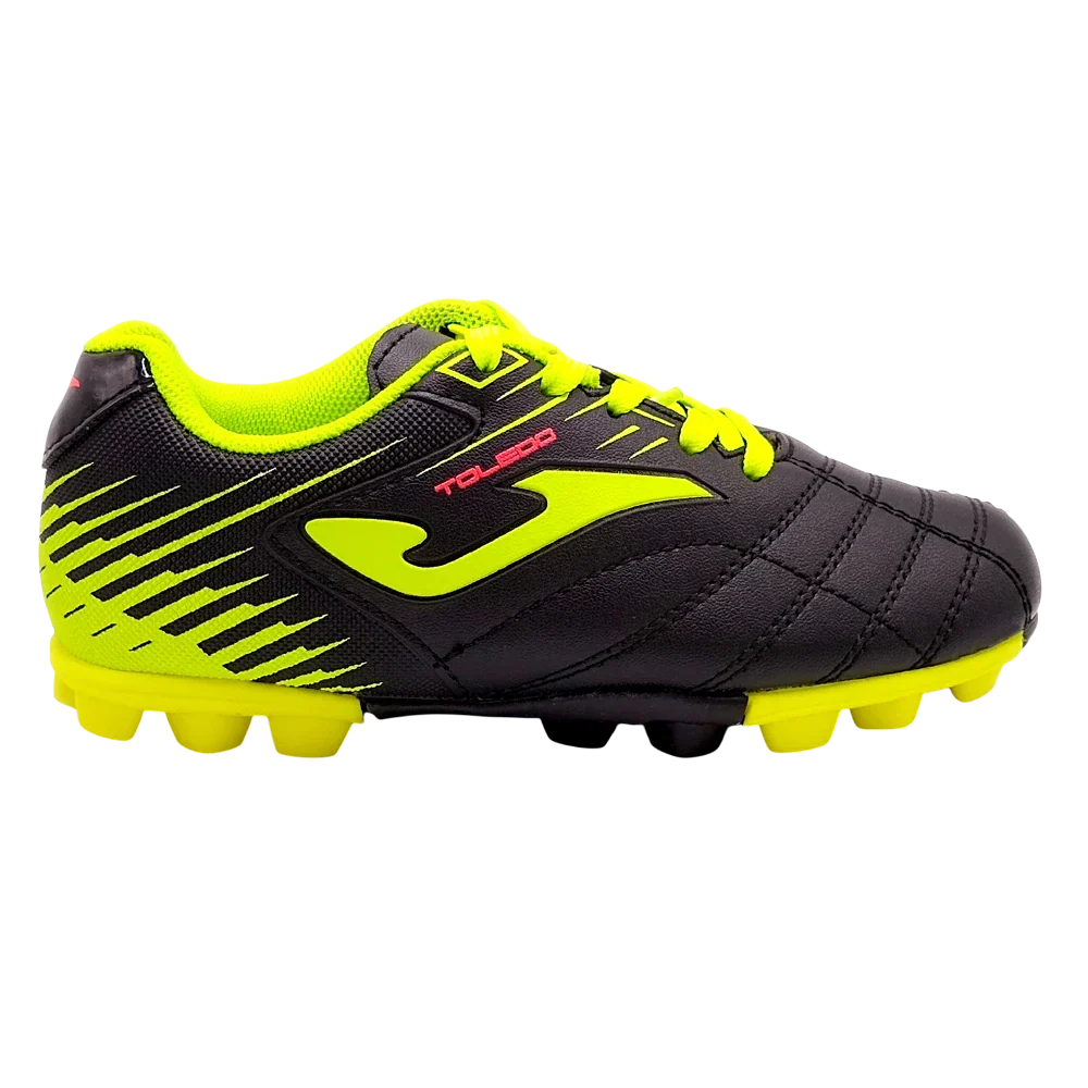 Joma Toledo Junior Molded 24 lightweight soccer shoes for kids with synthetic upper and rubber outsole